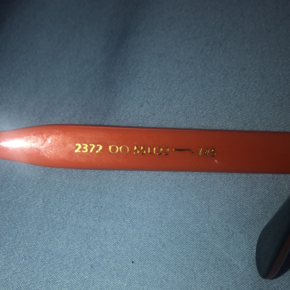 Prada Oversized Sunnies - Picture 4 of 8